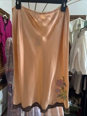 Gold Hawk Silk Luxurious Skirt, Shimmering Peach Embroidered, NWT, $220MSRP